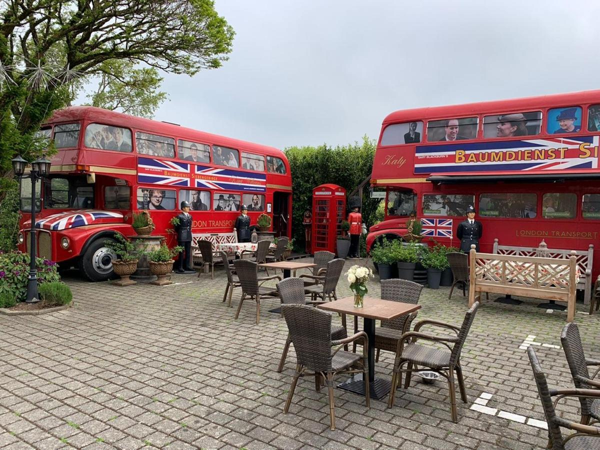 The Little Britain Inn Themed Hotel One Of A Kind In Europe Vettelschoss Exterior photo